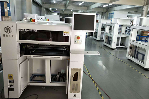 溫州客戶SMT設備專車送貨，貨到上門安裝調試